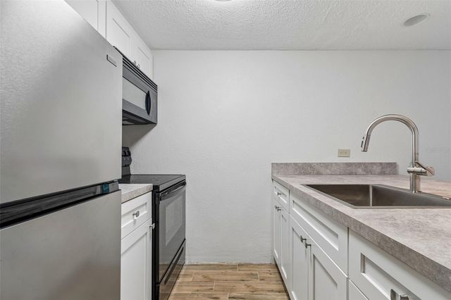 36750 US HIGHWAY 19 N 11206, Palm Harbor, FL 34684