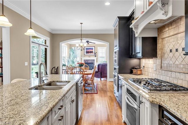 6803 River Farm Drive, Oak Ridge, NC 27310