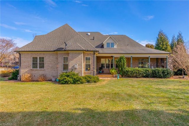 6803 River Farm Drive, Oak Ridge, NC 27310