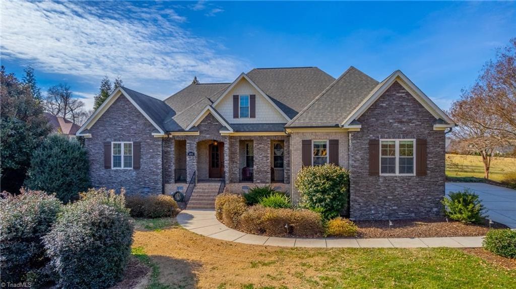 6803 River Farm Drive, Oak Ridge, NC 27310