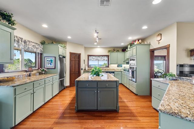 247 Huntleigh Rd, Hunt, TX 78024