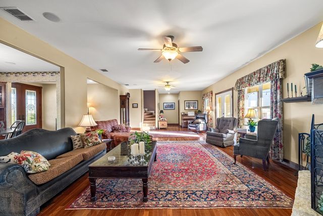 247 Huntleigh Rd, Hunt, TX 78024