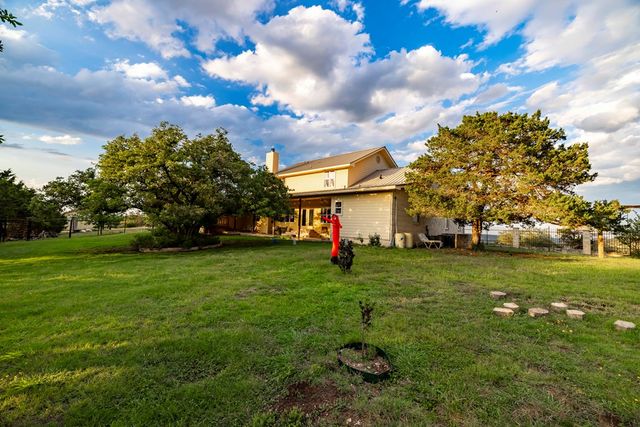 247 Huntleigh Rd, Hunt, TX 78024