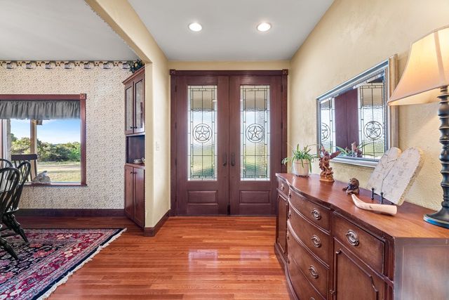 247 Huntleigh Rd, Hunt, TX 78024