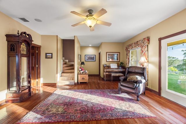 247 Huntleigh Rd, Hunt, TX 78024