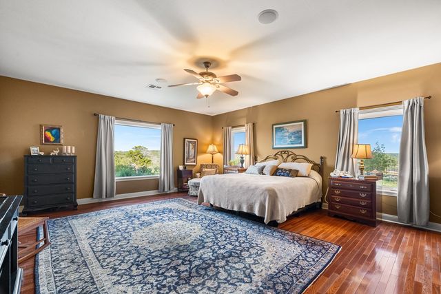 247 Huntleigh Rd, Hunt, TX 78024