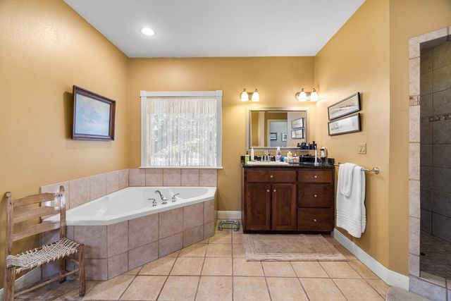 247 Huntleigh Rd, Hunt, TX 78024