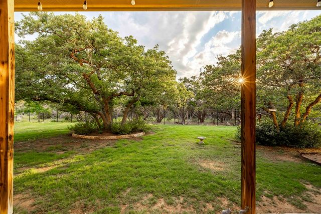 247 Huntleigh Rd, Hunt, TX 78024