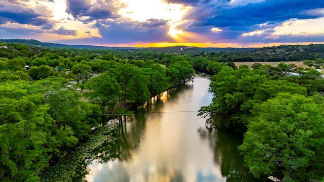 247 Huntleigh Rd, Hunt, TX 78024