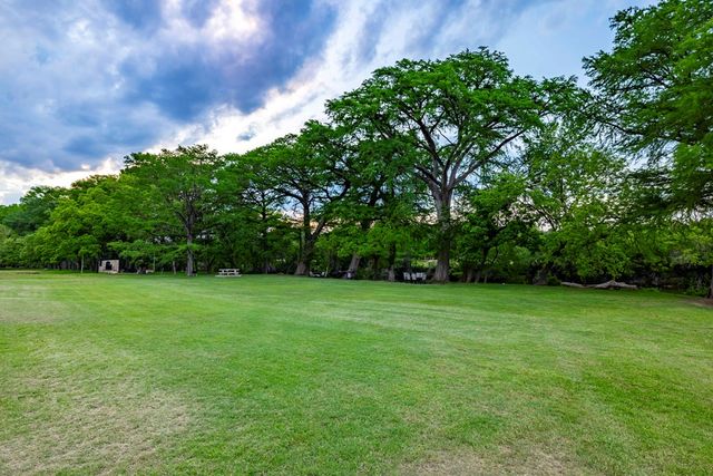 247 Huntleigh Rd, Hunt, TX 78024