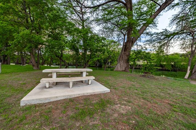 247 Huntleigh Rd, Hunt, TX 78024