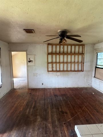 411 Trichelle Street, Pasadena, TX 77506