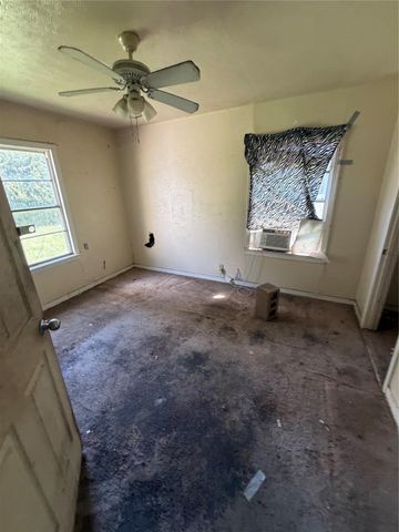 411 Trichelle Street, Pasadena, TX 77506