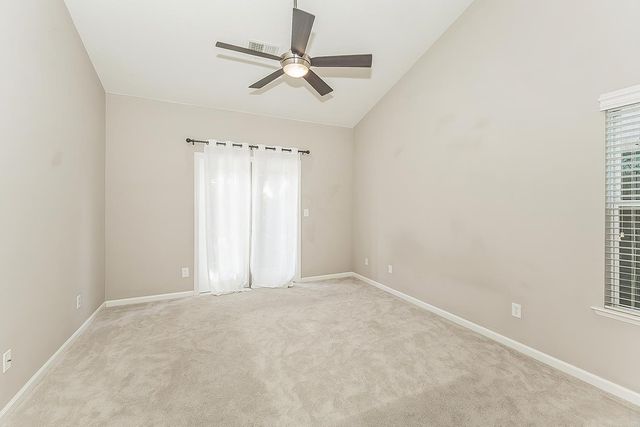 1055 E Hogan Avenue, Fresno, CA 93730