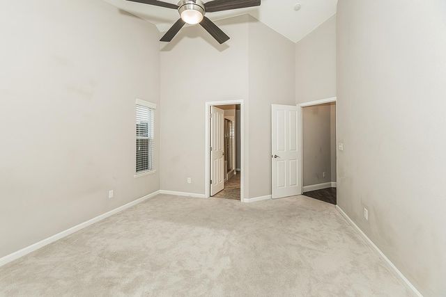 1055 E Hogan Avenue, Fresno, CA 93730