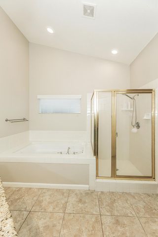 1055 E Hogan Avenue, Fresno, CA 93730