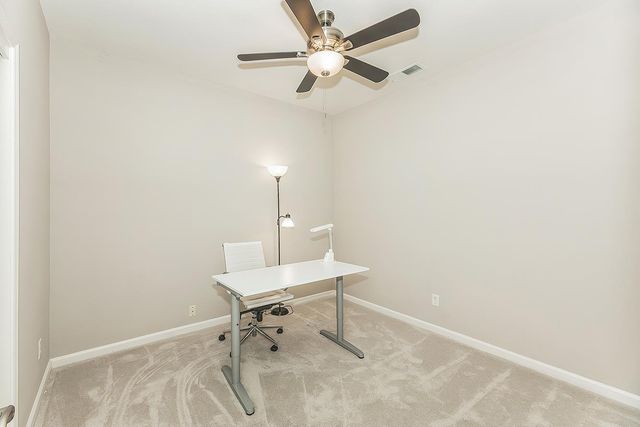 1055 E Hogan Avenue, Fresno, CA 93730