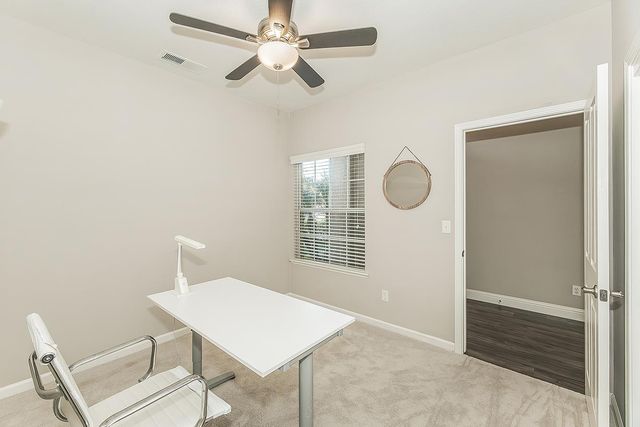 1055 E Hogan Avenue, Fresno, CA 93730