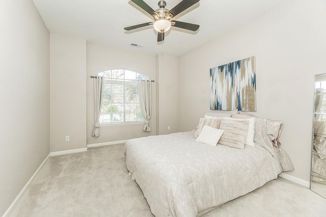 1055 E Hogan Avenue, Fresno, CA 93730