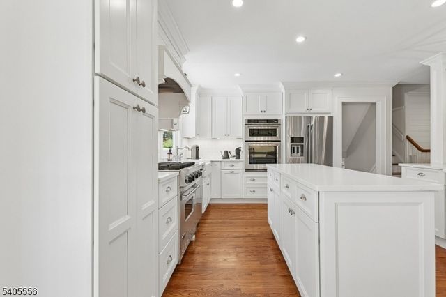 12 Candlewood Dr, Madison Boro, NJ 07940