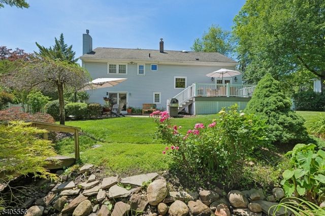 12 Candlewood Dr, Madison Boro, NJ 07940