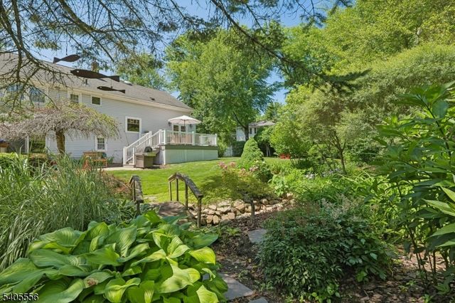 12 Candlewood Dr, Madison Boro, NJ 07940