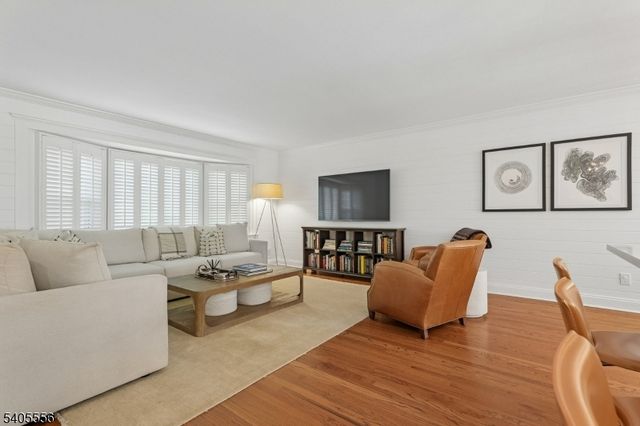 12 Candlewood Dr, Madison Boro, NJ 07940