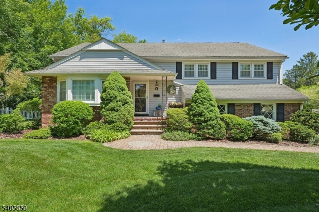 12 Candlewood Dr, Madison Boro, NJ 07940