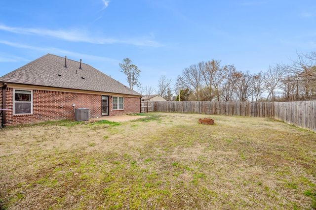1264 CHARLES BRYAN RD, Unincorporated, TN 38018