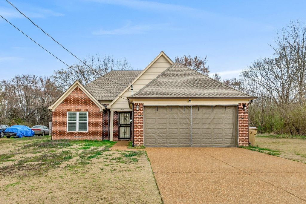 1264 CHARLES BRYAN RD, Unincorporated, TN 38018