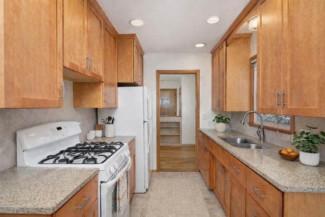 7601 14th Avenue S, Richfield, MN 55423