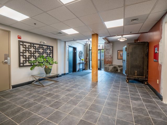 147 Centre St 105, Brockton, MA 02301
