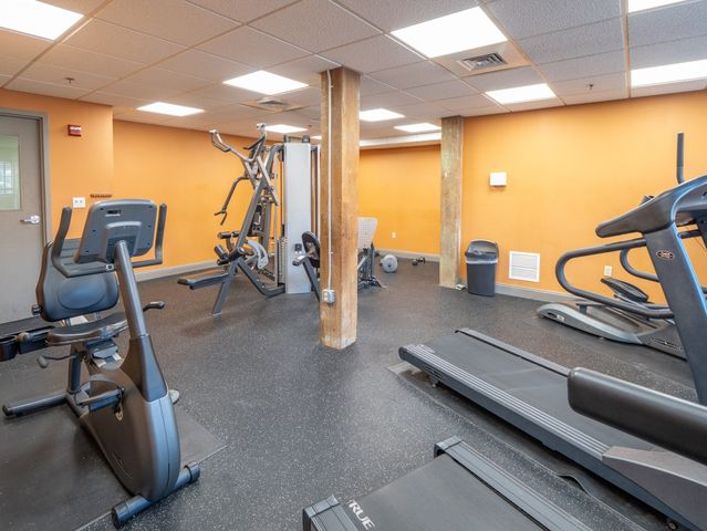 147 Centre St 105, Brockton, MA 02301
