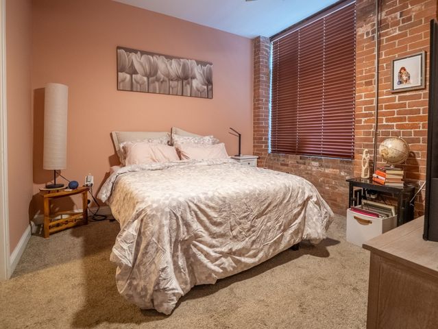 147 Centre St 105, Brockton, MA 02301