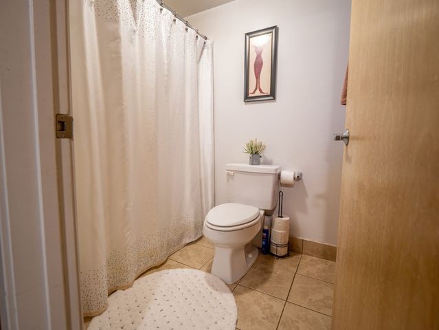 147 Centre St 105, Brockton, MA 02301
