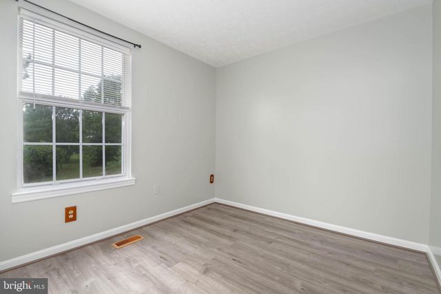 20 TURNMILL CT, Baltimore, MD 21236