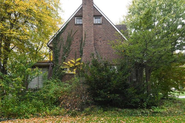 125 Brookline Avenue, Youngstown, OH 44505