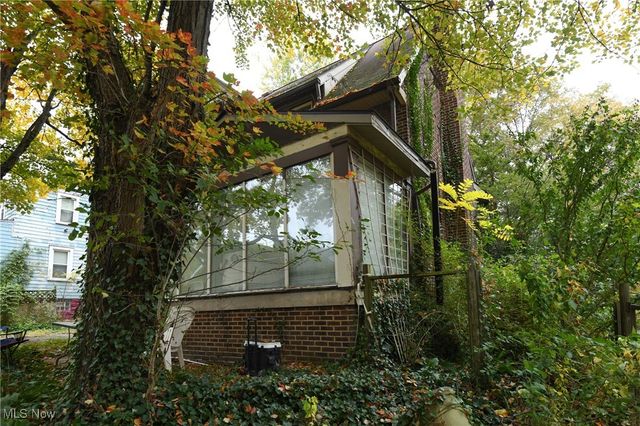 125 Brookline Avenue, Youngstown, OH 44505