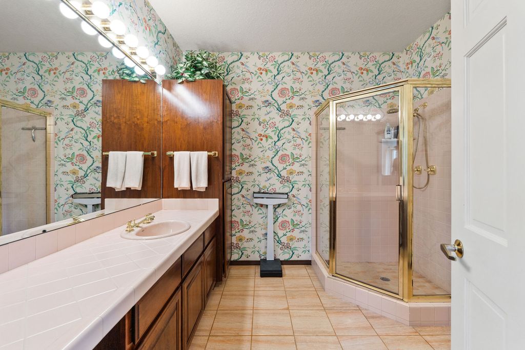 33676 Hilltop Terrace, Bigfork, MT 59911 photo 25