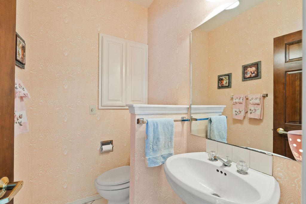 33676 Hilltop Terrace, Bigfork, MT 59911 photo 27