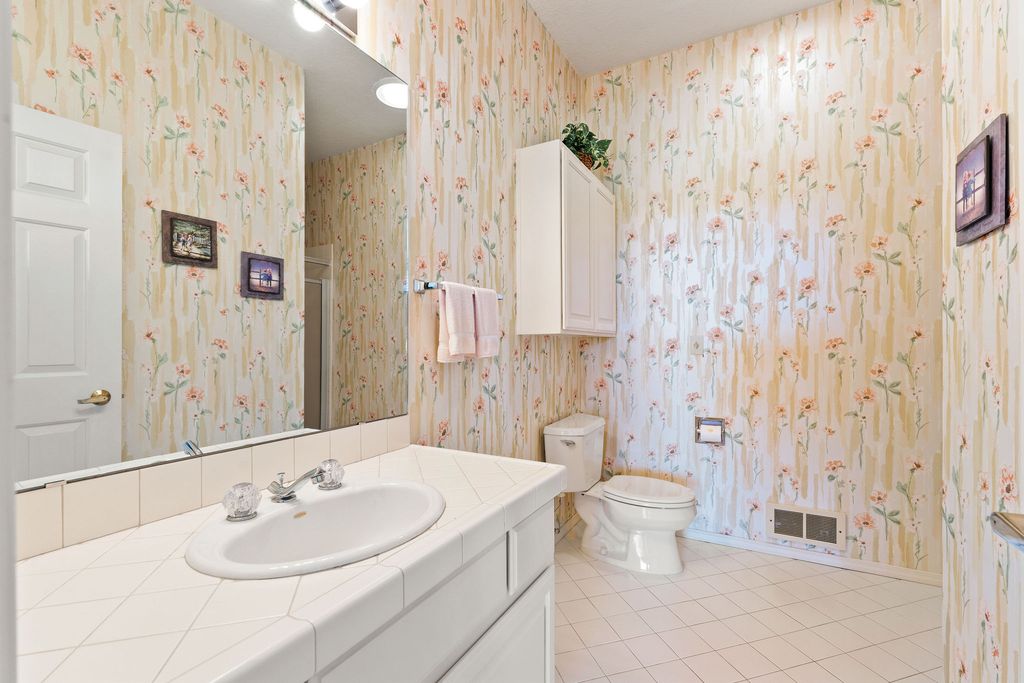 33676 Hilltop Terrace, Bigfork, MT 59911 photo 34