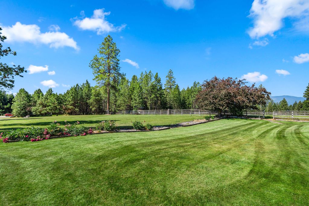 33676 Hilltop Terrace, Bigfork, MT 59911 photo 45