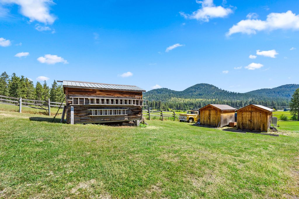 33676 Hilltop Terrace, Bigfork, MT 59911 photo 55