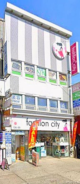 136-89 Roosevelt Avenue 2nd Floor, Flushing, NY 11354