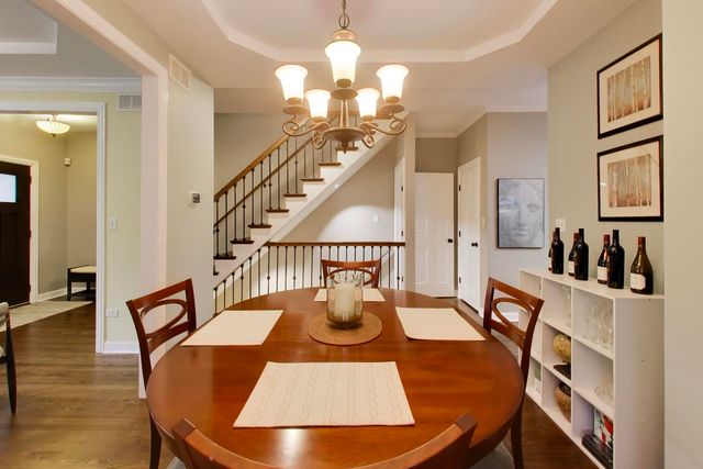 3242 N Leavitt Street, Chicago, IL 60618