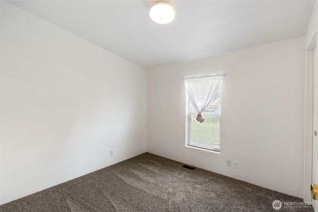 1516 Oxford Avenue, Centralia, WA 98531