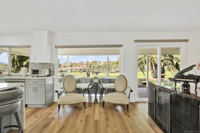 17547 Plaza Karena, San Diego, CA 92128