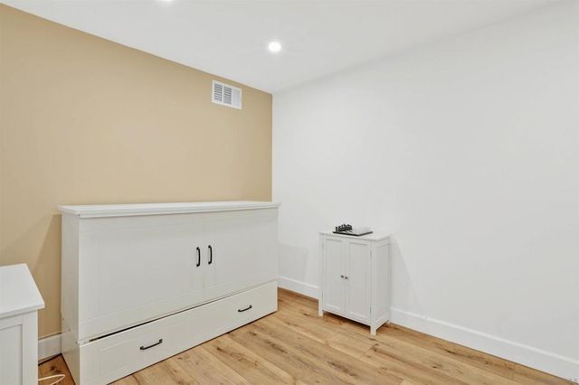 17547 Plaza Karena, San Diego, CA 92128