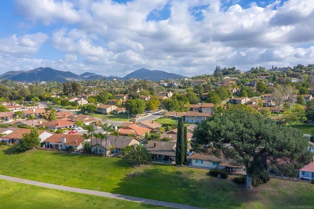 17547 Plaza Karena, San Diego, CA 92128