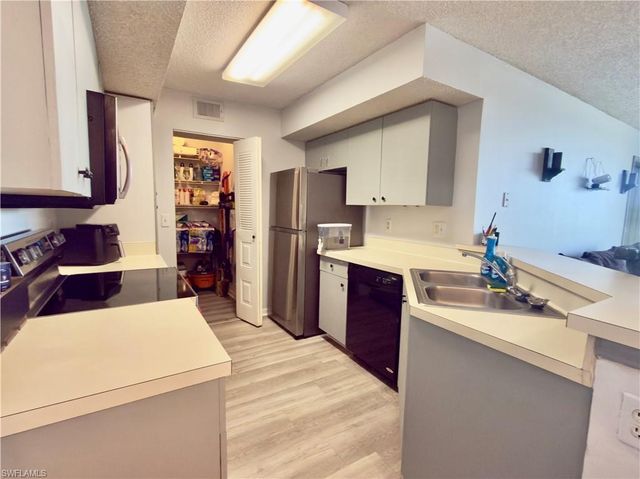 13615 Eagle Ridge DR 1614, Fort Myers, FL 33912
